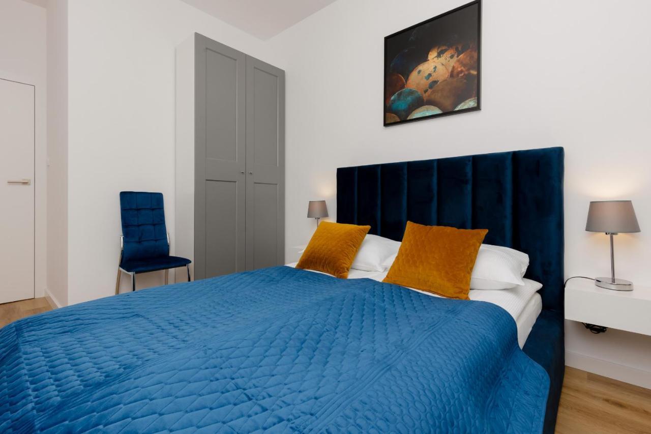 Apartment Avenue Solidarnosci On Wola By Noclegi Renters وارسو المظهر الخارجي الصورة