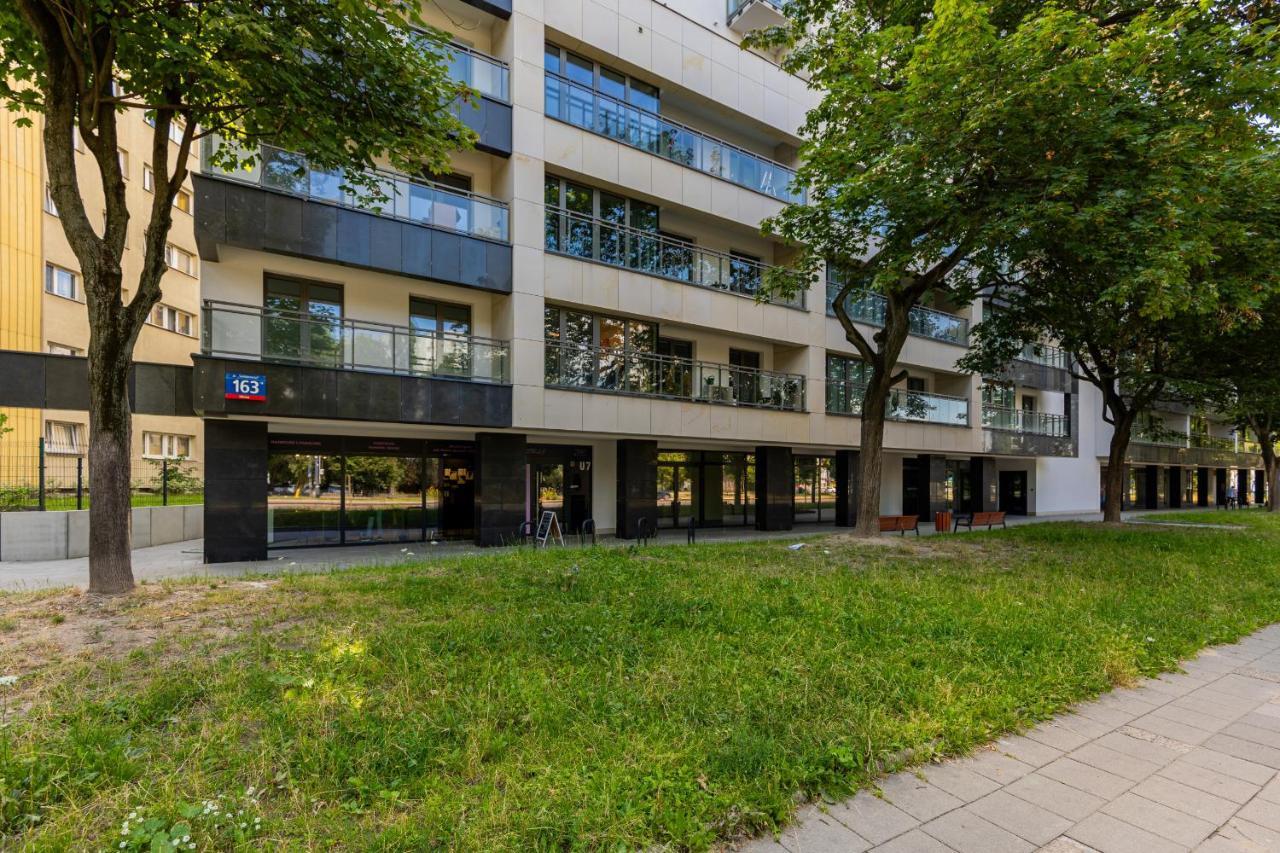 Apartment Avenue Solidarnosci On Wola By Noclegi Renters وارسو المظهر الخارجي الصورة