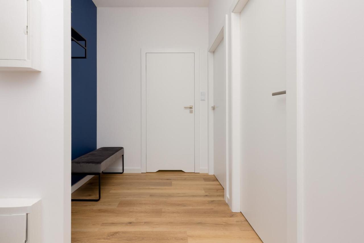 Apartment Avenue Solidarnosci On Wola By Noclegi Renters وارسو المظهر الخارجي الصورة